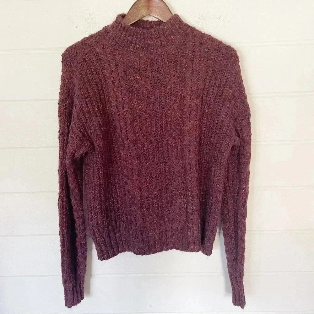 EUC Knox Rose Red Speckled Cable Knit High Crew Neck Relaxed Fit Sweater Small